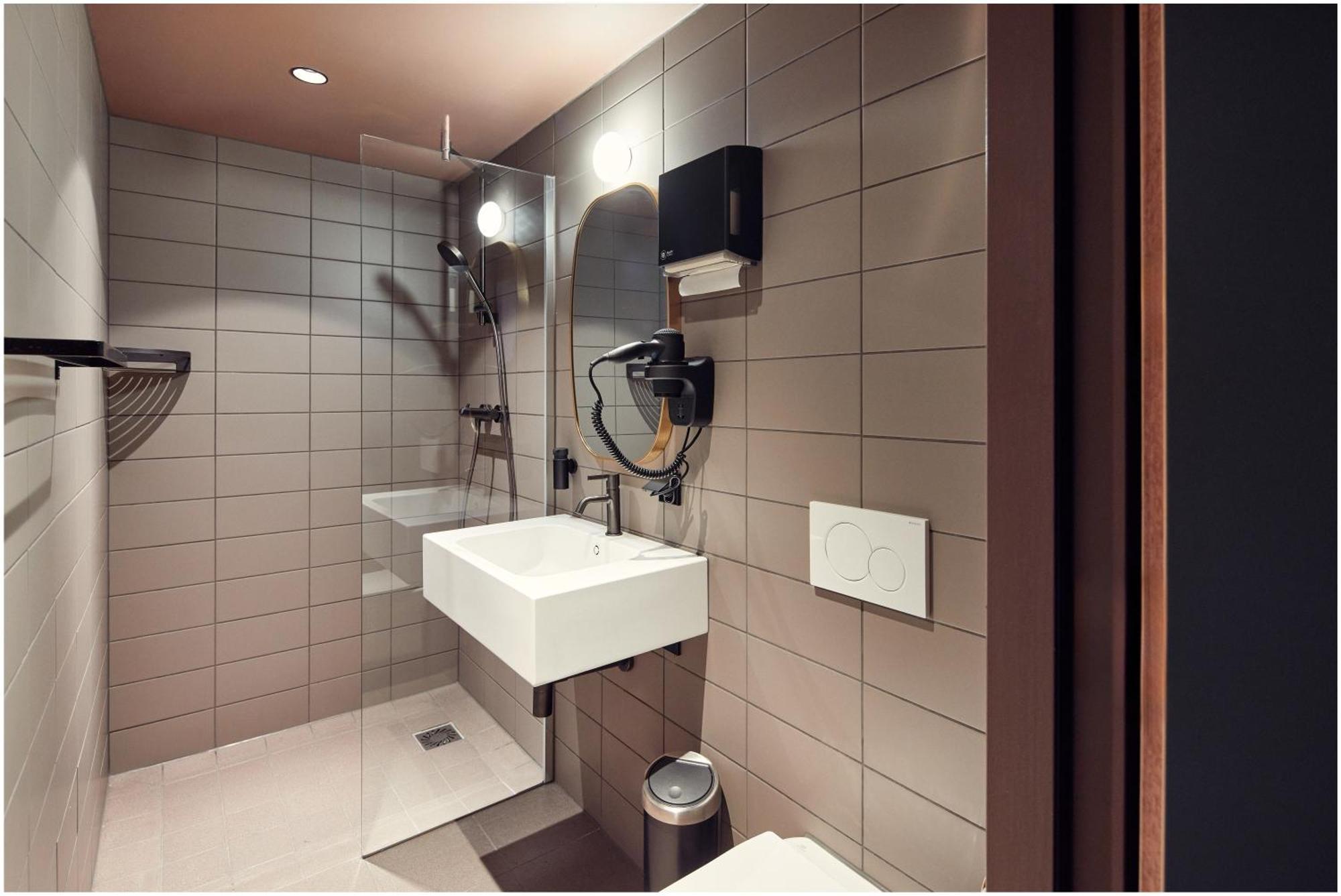 Habitación Compartida Mixta de 6 camas
